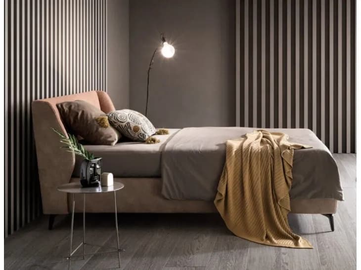Letto matrimoniale con testiera Hug di Bside - Immagine 1