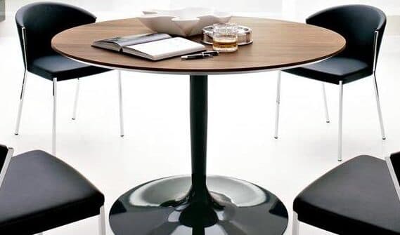 Tavolo Calligaris Planet diametro 120 noce fusto nero + 4 sedie - Immagine 1