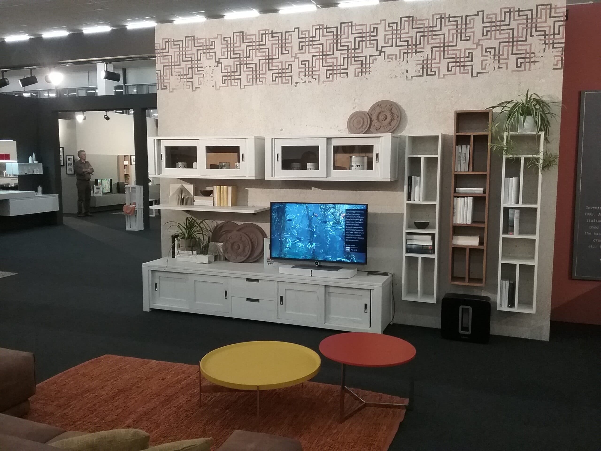 Soggiorno laccato bianco stile contemporaneo - Immagine 1