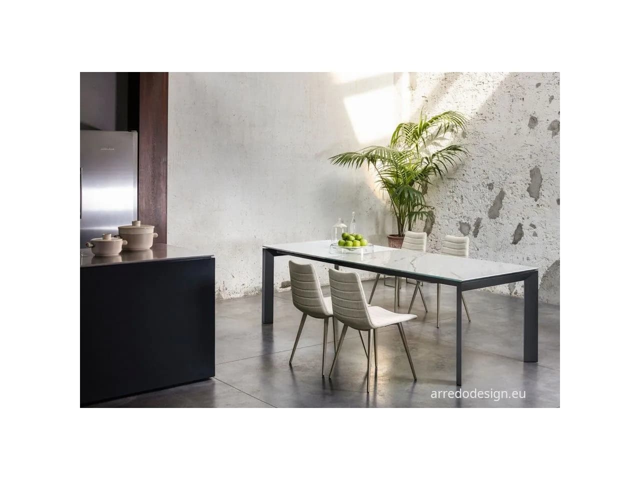 🌟 Tavolo Apollo Midj: Eleganza e Funzionalità all'Outlet ✨ - Immagine 1