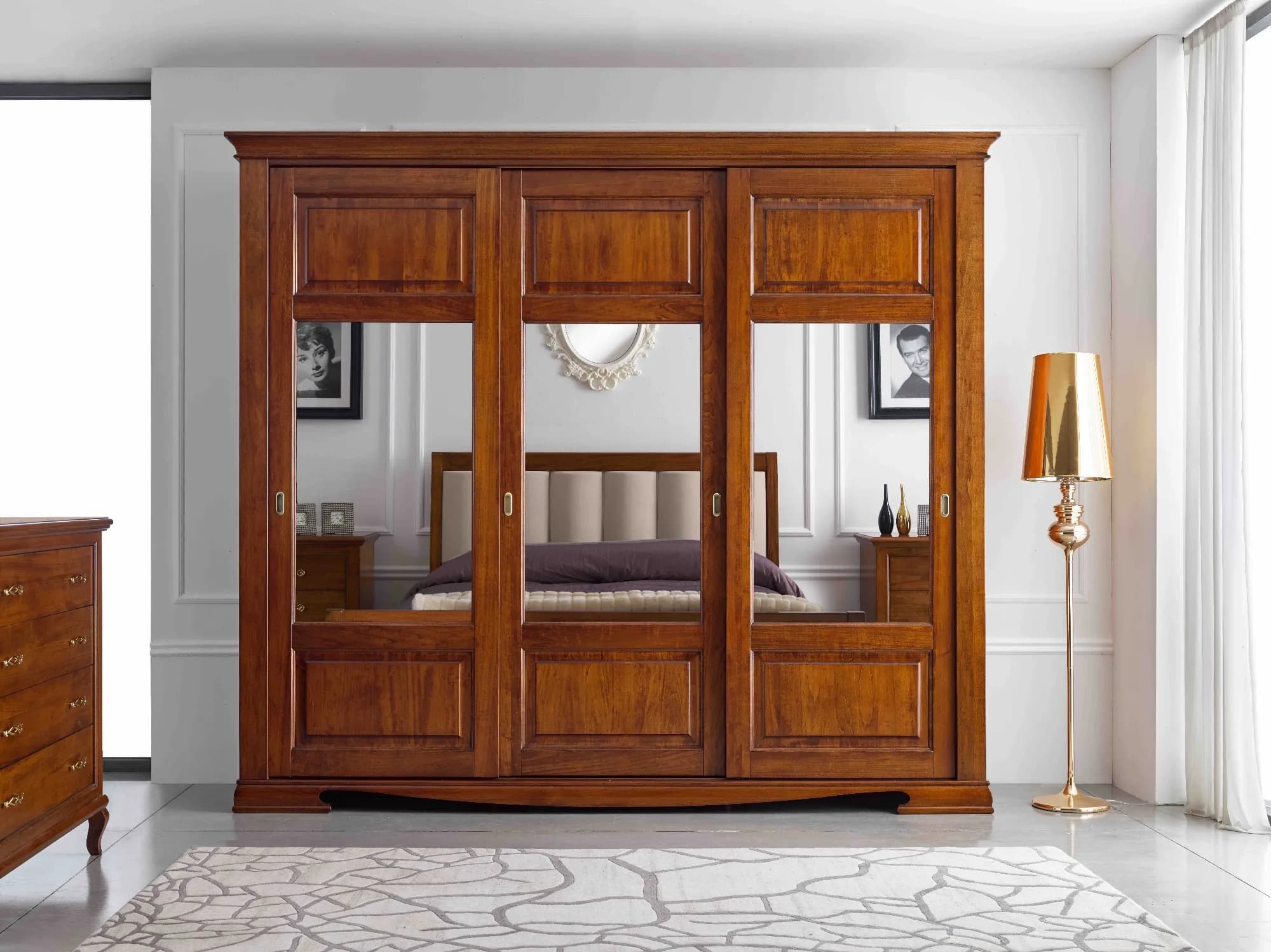 Armadio classico ASOLO 3 ante scorrevoli con specchi - Legno massello lavorato a mano - Immagine 1