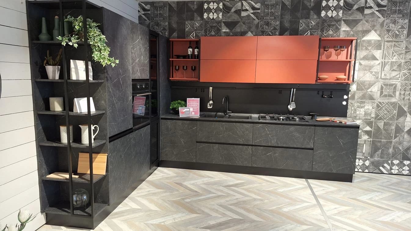 Cucina Corallo con profilo C â PROMO SVUOTA TUTTO - Immagine 1