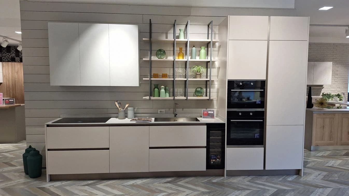 Cucina Lineare â OFFERTA SPECIALE SVUOTA TUTTO - Immagine 1