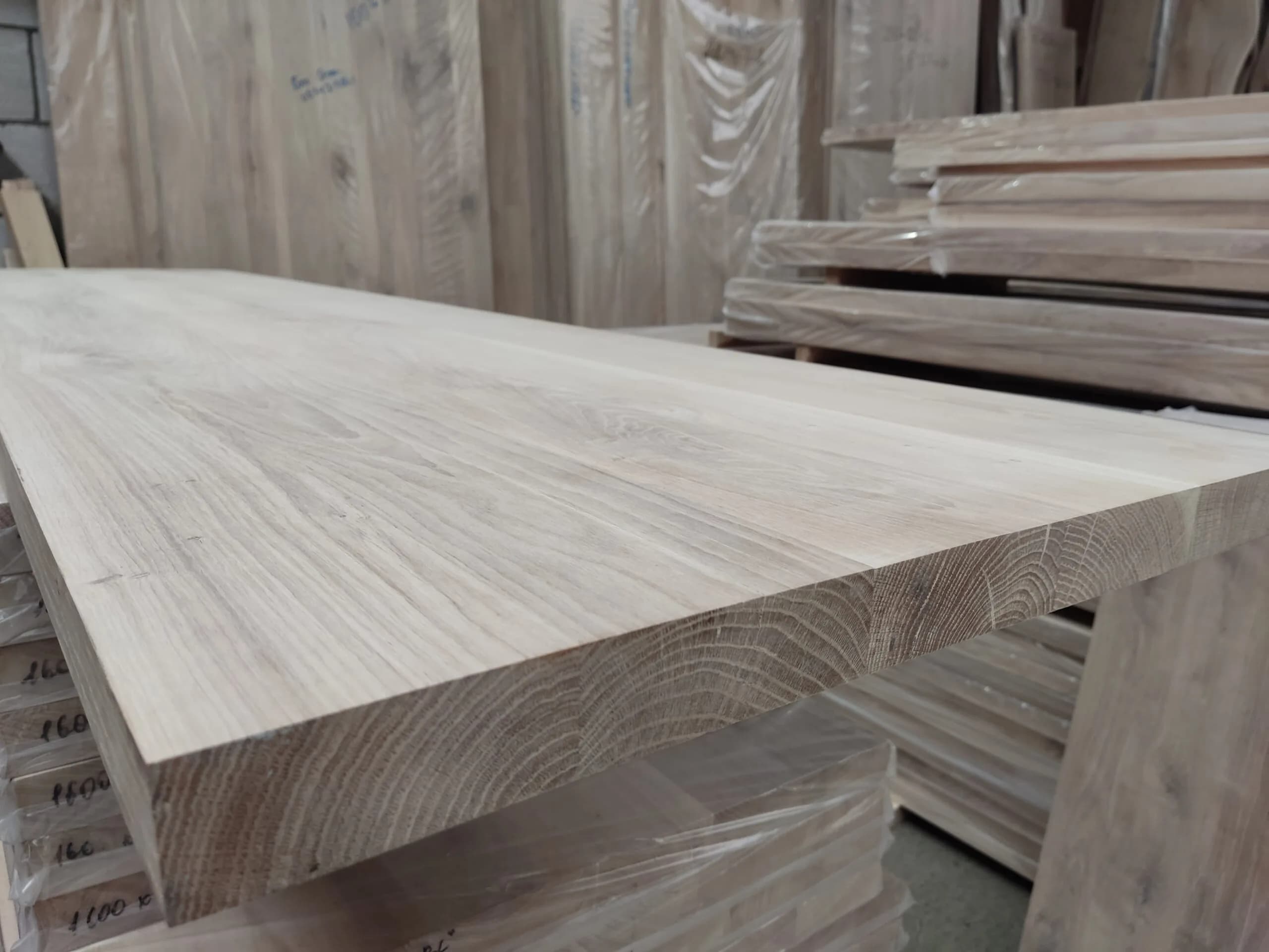 Pannelli e piani top per tavolo in massello di rovere. SU ORDINAZIONE - Immagine 1