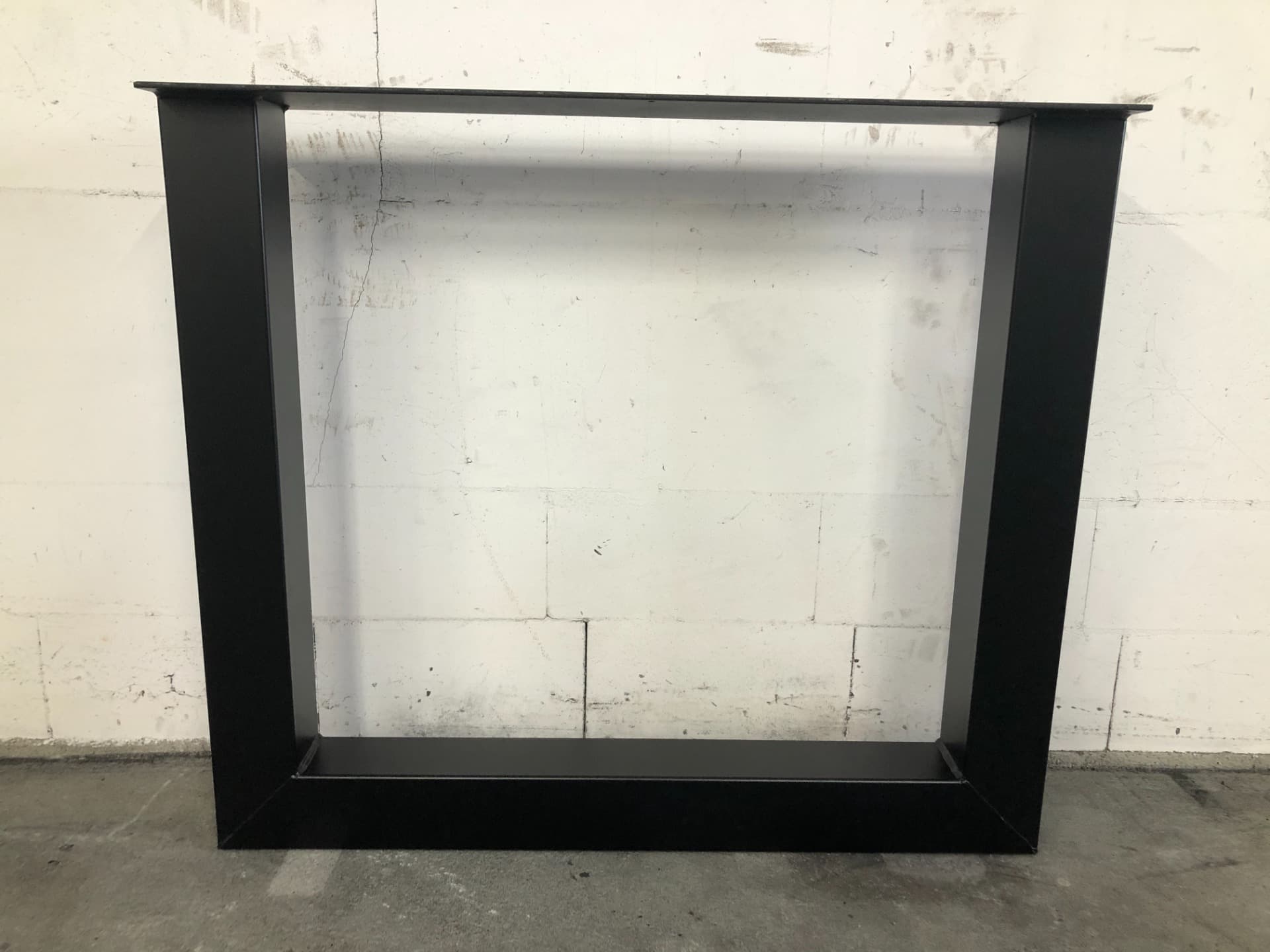 Gambe tipo U in acciaio per tavolo - Immagine 1