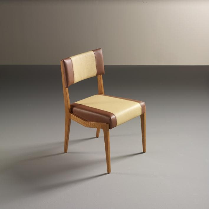 Eleganza Quotidiana: Sedia in Frassino e Tessuto - Immagine 1