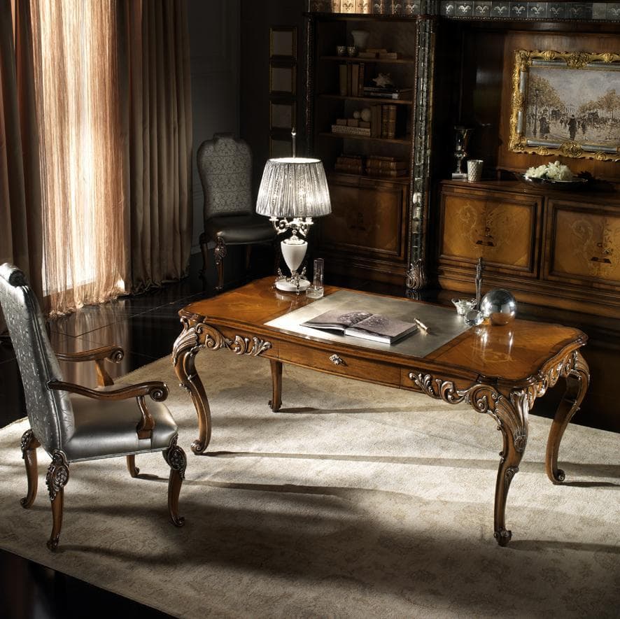 Prestigio e Design: Scrivania Direzionale Patinata Argento - Immagine 1