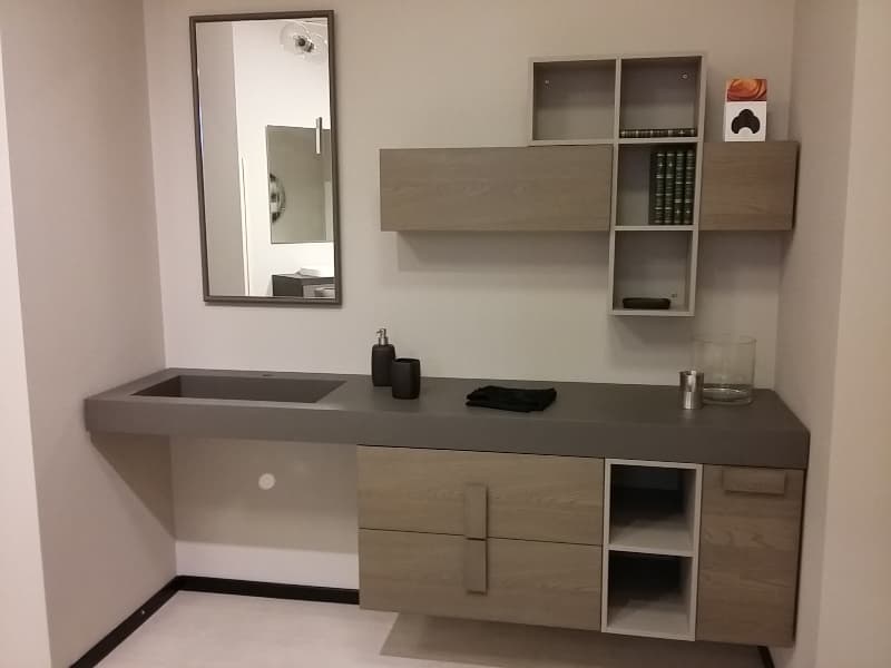 Bagno in rovere Amazzonia e piano ecomalta