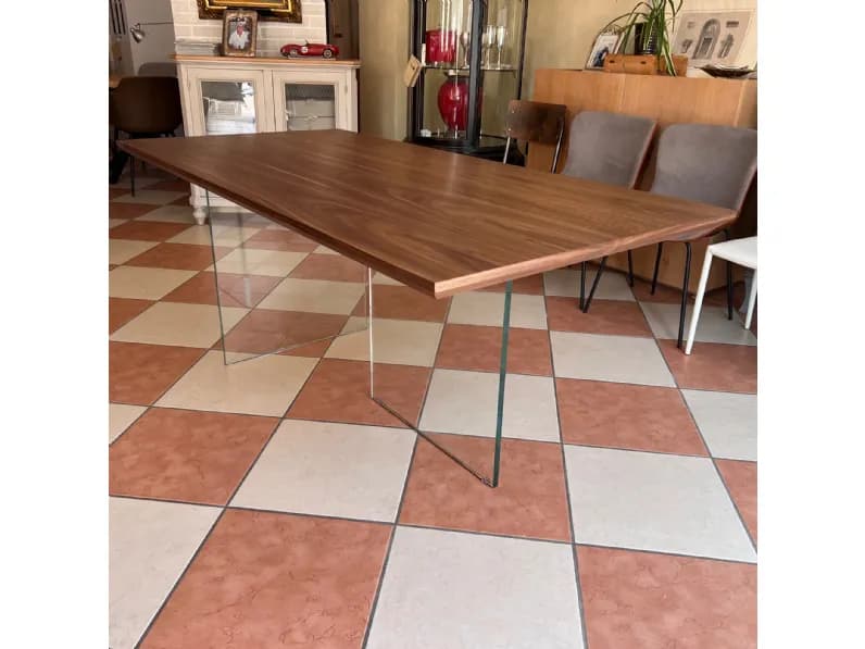 Tavolo Fly in Noce Canaletto – Design artigianale bassanese, personalizzabile e 100% Made in Italy