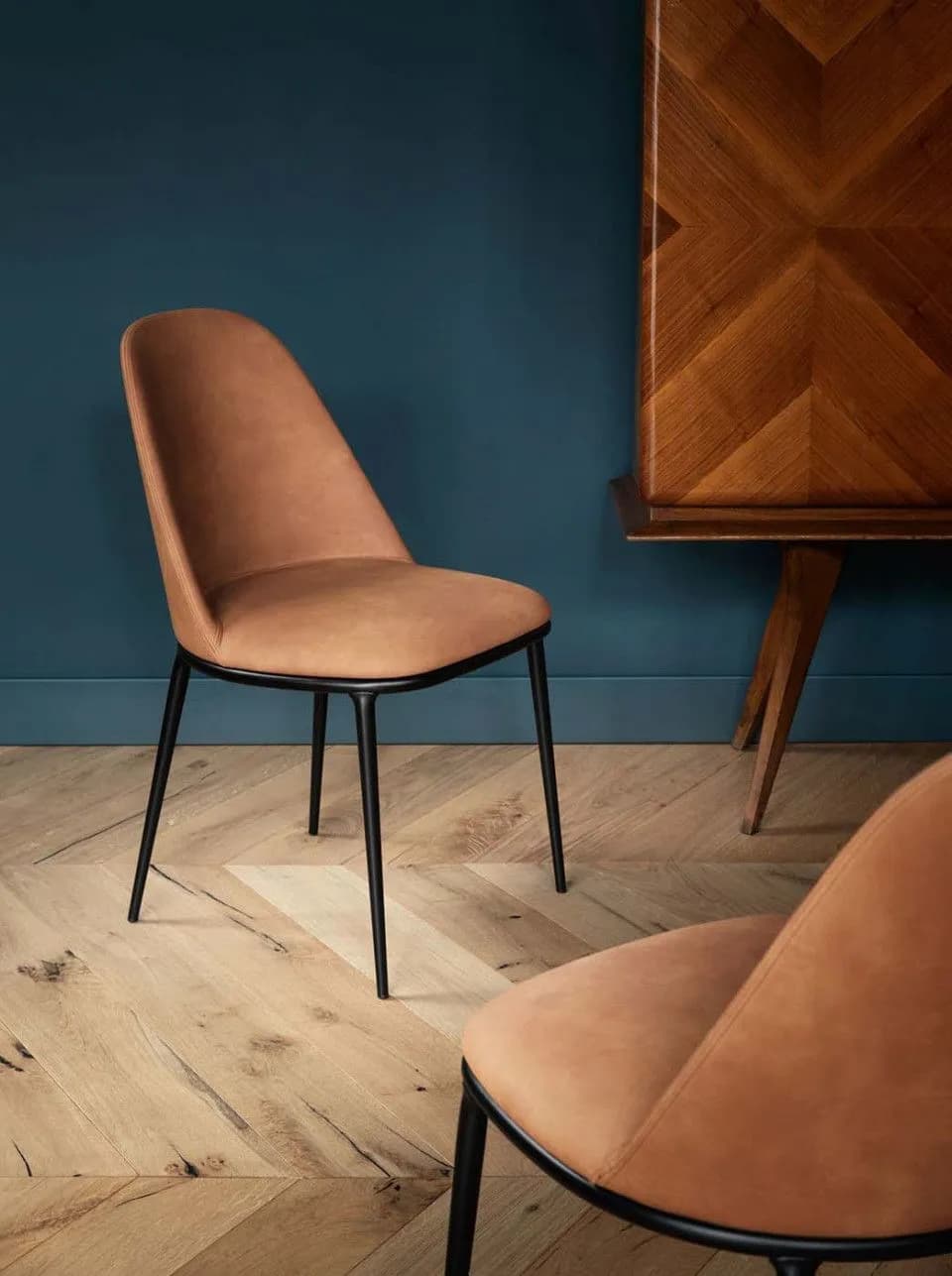 Sedia Lea di Midj con schienale in legno a prezzo outlet