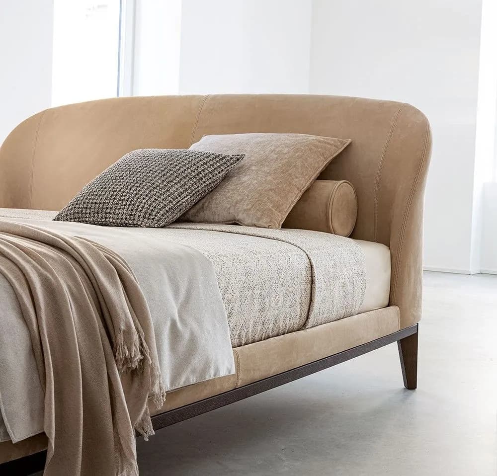 Offerta Outlet: Letto matrimoniale Twils Carnaby Wood in legno frassino caffè