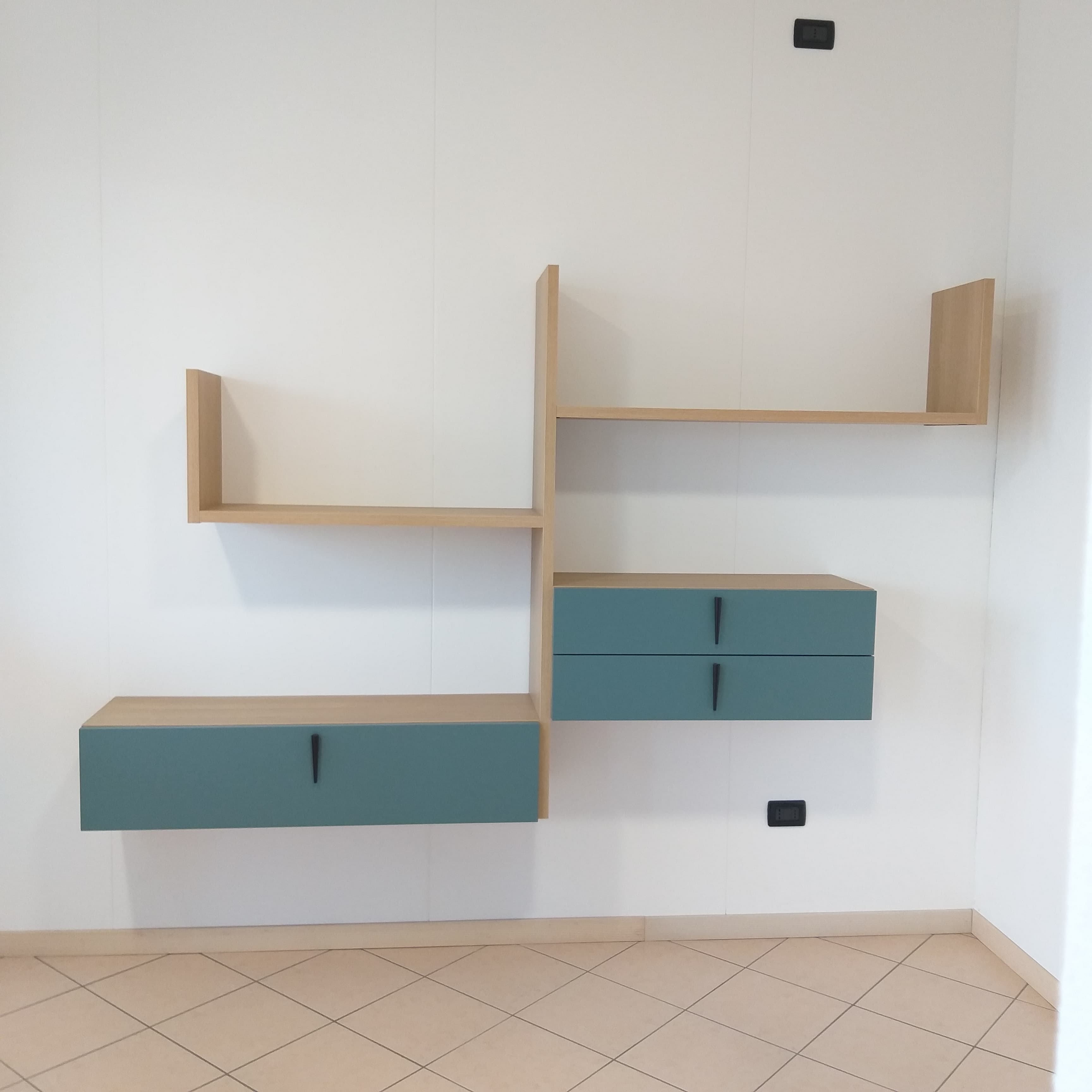 Libreria in esposizione - Ultimo Pezzo PER Chiusura Attivita