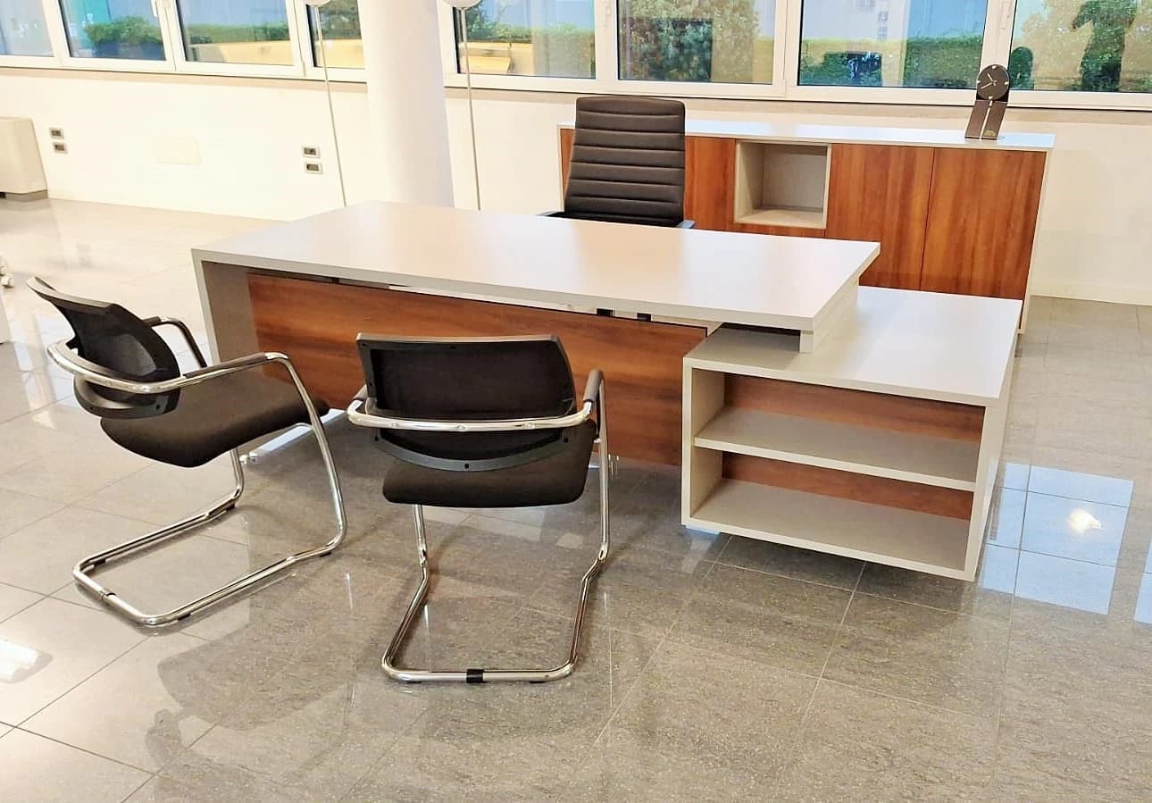 Ufficio Semidirezionale in Stile Naturale – Funzionale e Accogliente - Immagine 1